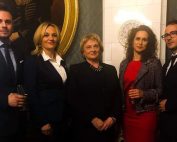 Prijem u palači Dverce povodom Međunarodnog tjedna sestrinstva. S lijeva na desno: Boris Ilić, Tanja Lupieri, Slava Šepec, Cecilija Rotim, Adriano Friganović.