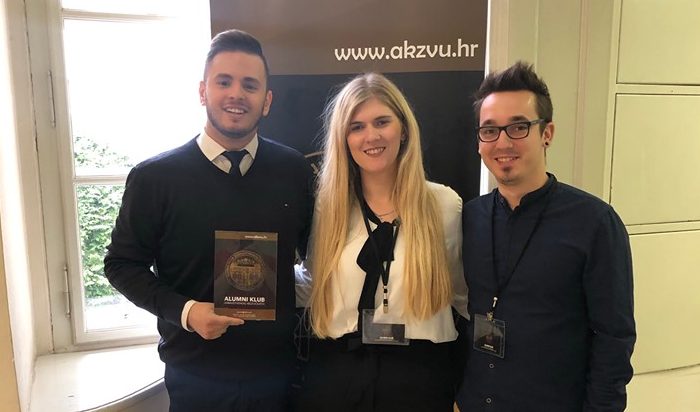 Svečana promocija studenata. S lijeva na desno: Boris Ilić, Glorija Valičević, Denis Toma